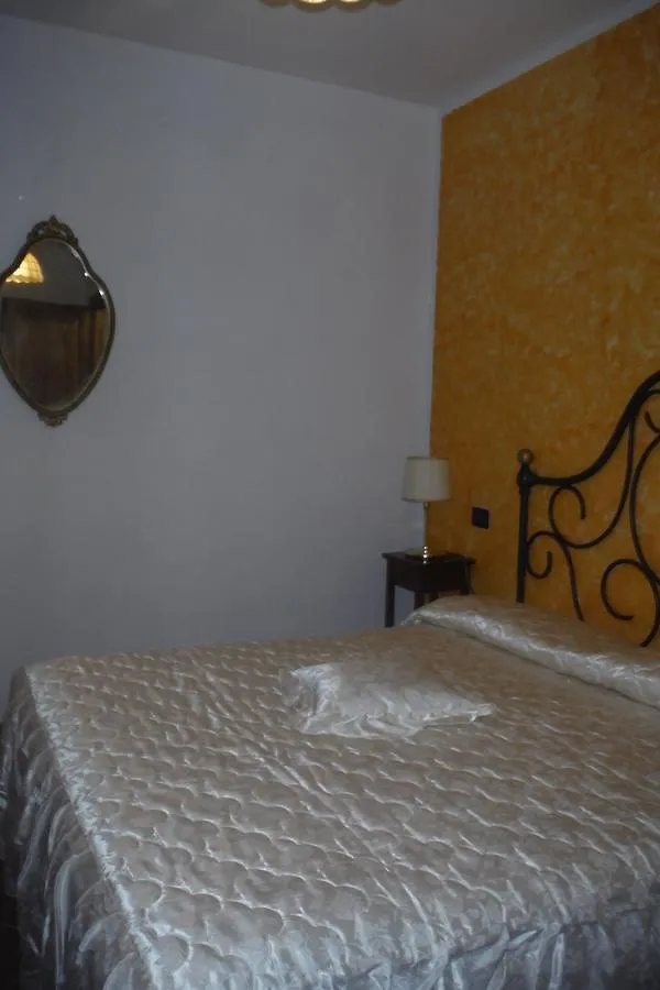 Bed & Breakfast Agriturismo Santa Adriana Volterra Italy